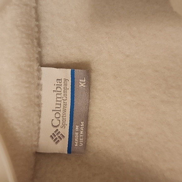Columbia Soft White Zip-Up Jacket - Picture 2 of 3